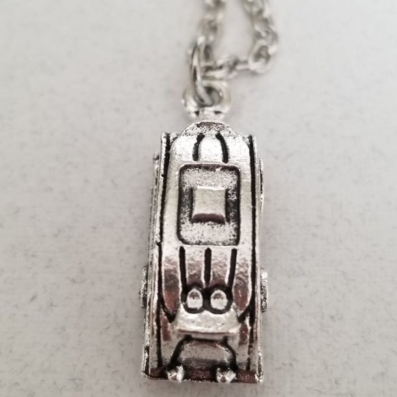 Silver Travel Trailor RV Camper Airstream Charm Necklace Camping Jewelry 18" NEW - Picture 3 of 8